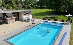 Appartement 5 Personnes Avec Acces Piscine Et Jacuzzi