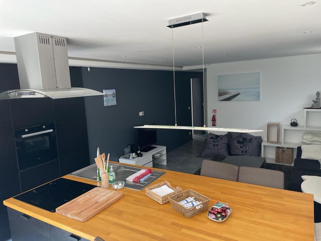 Appartement 5 Personnes Avec Acces Piscine Et Jacuzzi Villers-la-Ville Buitenkant foto